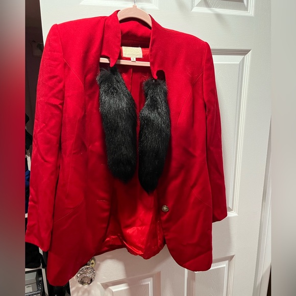 Wools and Fox tails - Picture 1 of 4